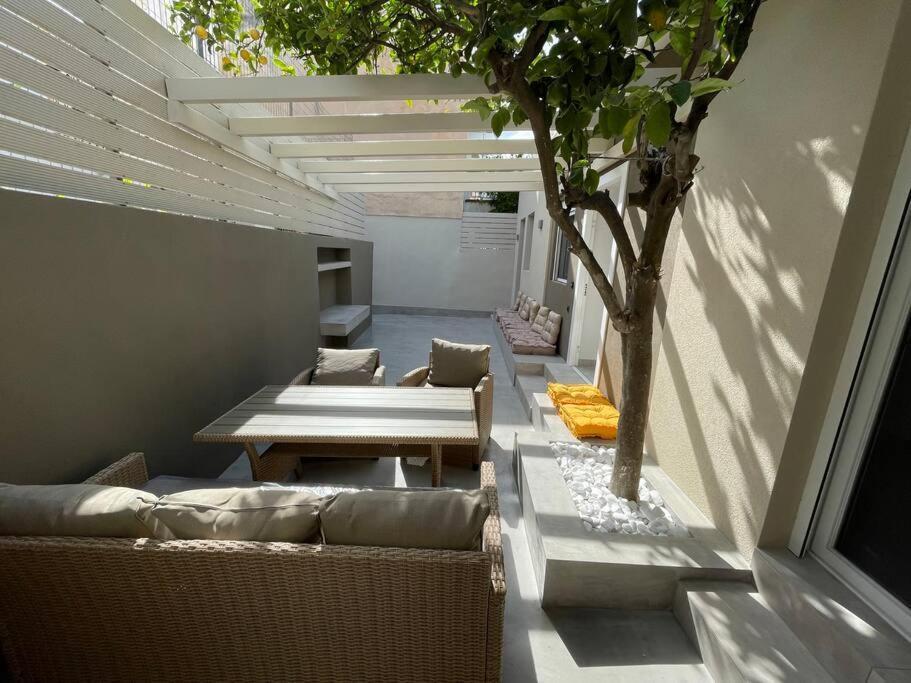 Вилла House Center Of Athens, Near Acropolis Экстерьер фото